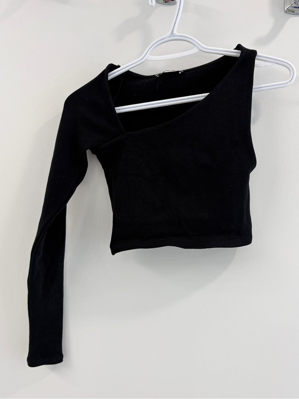 Zara Asymmetrical One-Shoulder Black Crop Top - Small